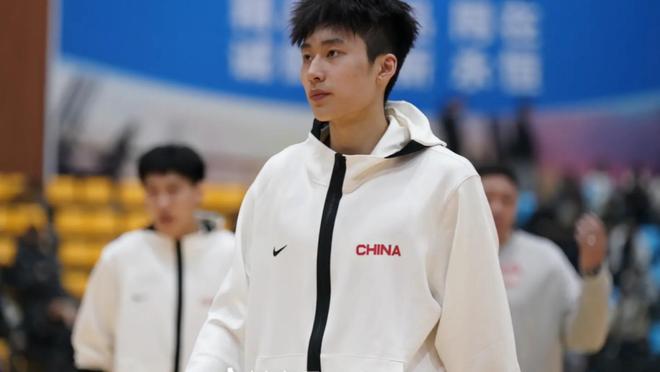 尼克斯横扫预警？NBA官网前瞻总决赛G3：文班再战唐斯成关键看点