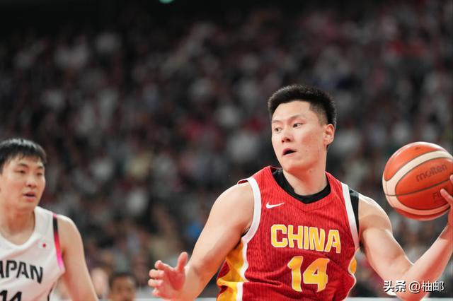 封杀4年,赵薇做梦也没想到,如今56岁哥哥竟成了自己的“救赎”