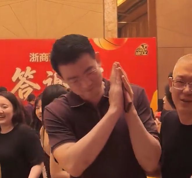 状态下滑?西班牙重用罗德里遭质疑 比巅峰期差不代表比别人差