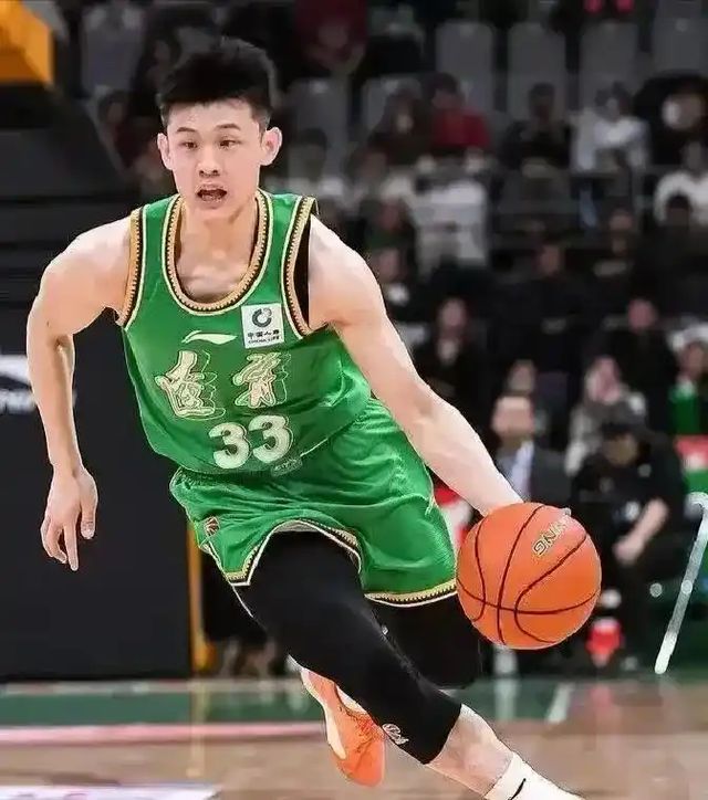 恭喜！中国男篮16岁2米03新星闪耀世少赛：新丁彦雨航轰23+6真猛