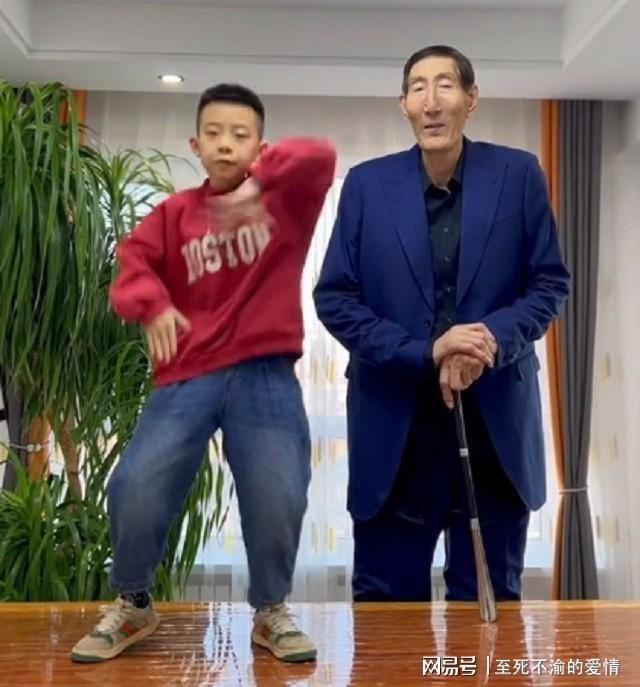 恭喜!中国女网15岁新星2