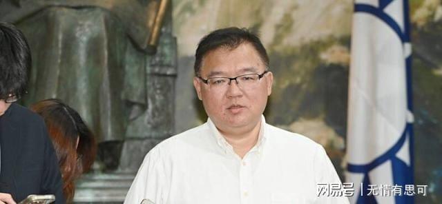 温网提前关顶棚再惹争议!德约现场发怒,辛纳望月比赛再被提及