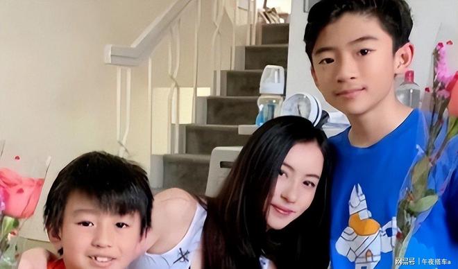 詹姆斯去哪儿？经纪人亲口透露库里+勒布朗恐怖前景