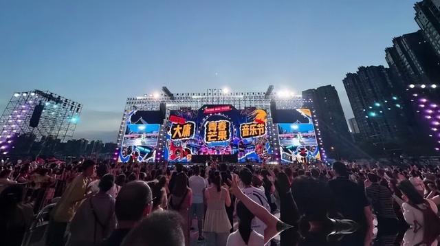 总决赛G1裁判报告：最后两分钟仅漏判布伦森2+1 尼克斯吃亏仍取胜