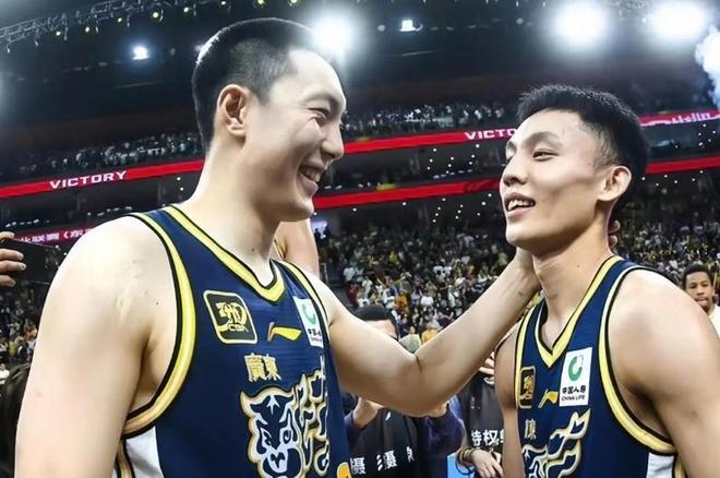 抢世界杯头条？皇马官宣63岁穆帅上任！签约3年，7月13日正式亮相