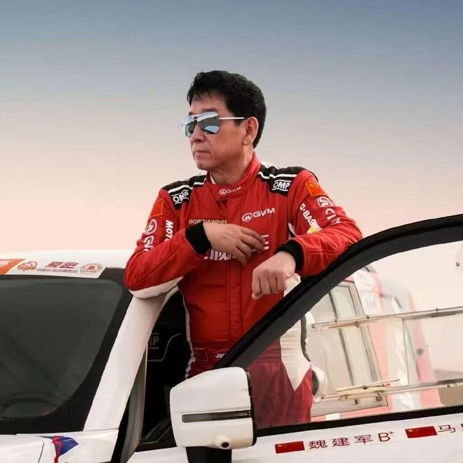 杜峰也没想到，在清华附中读书的儿子，如今15岁就开始为自己争光