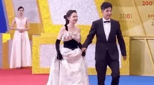3连胜背后藏惊喜!男篮3边缘球员打出世预赛底气,郭士强没看错人