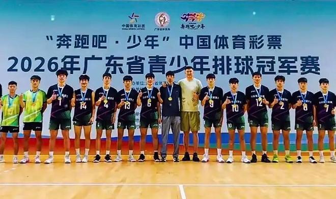 纯正老钱风!新一代迈巴赫S级轿车上市:139.8万起