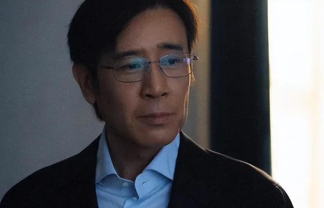 字母哥争夺战,又一匹黑马杀出!森林狼欲五换一,准备组欧洲双塔