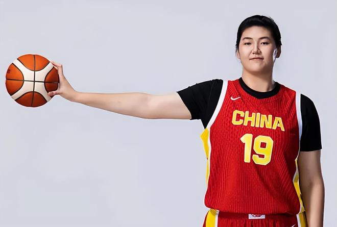 离婚20多年后,李敖给昔日恋人胡因梦送玫瑰并直言:再美丽,你也50岁了