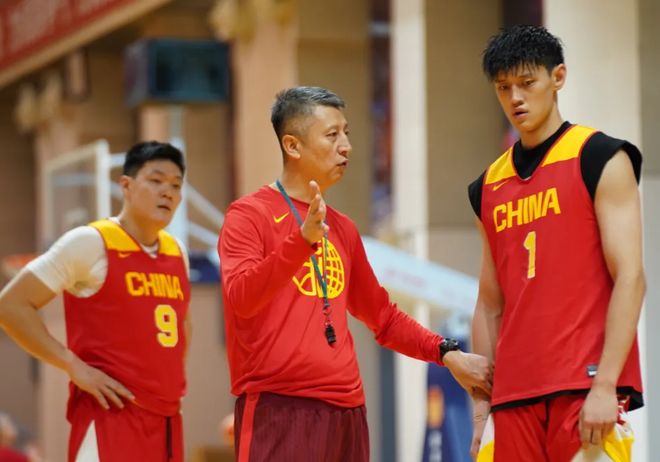 杨瀚森评价好教练!斯普利特执教公牛合同曝光:3+1年薪700万