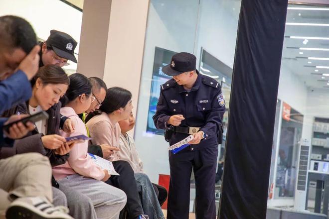 卢卡库、德布劳内甘做替补,这才是比利时的最强形态?