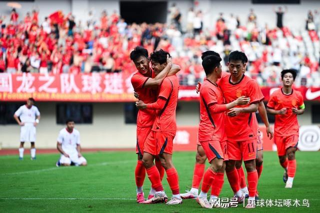 中国男篮从领先17分：到半场被追到仅领先喀麦隆6分 贺希宁11+4+4