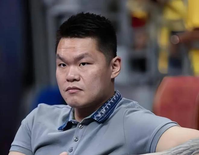 赛场为国征战 回乡挺身而出
