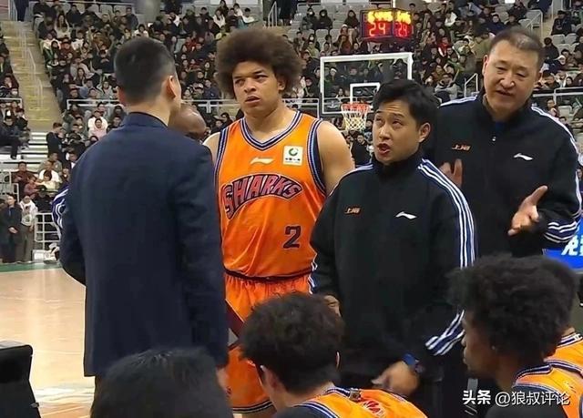 湖人试训冈萨加大六中锋，如果他落选，他就是双向合同的理想人选