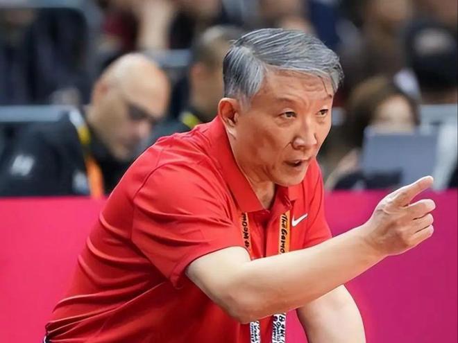 中国女篮险胜世界第八,两大首发合砍2分,1人将彻底告别世界杯